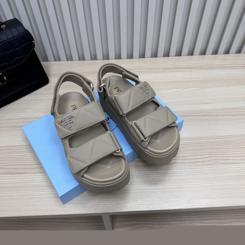 Pra*a sandals